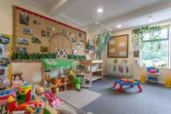 Heaton Park View Nursery-Little Lambs (16 months–2 years)