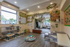 Heaton Park View Nursery-Tiny Lambs (0-16 months)